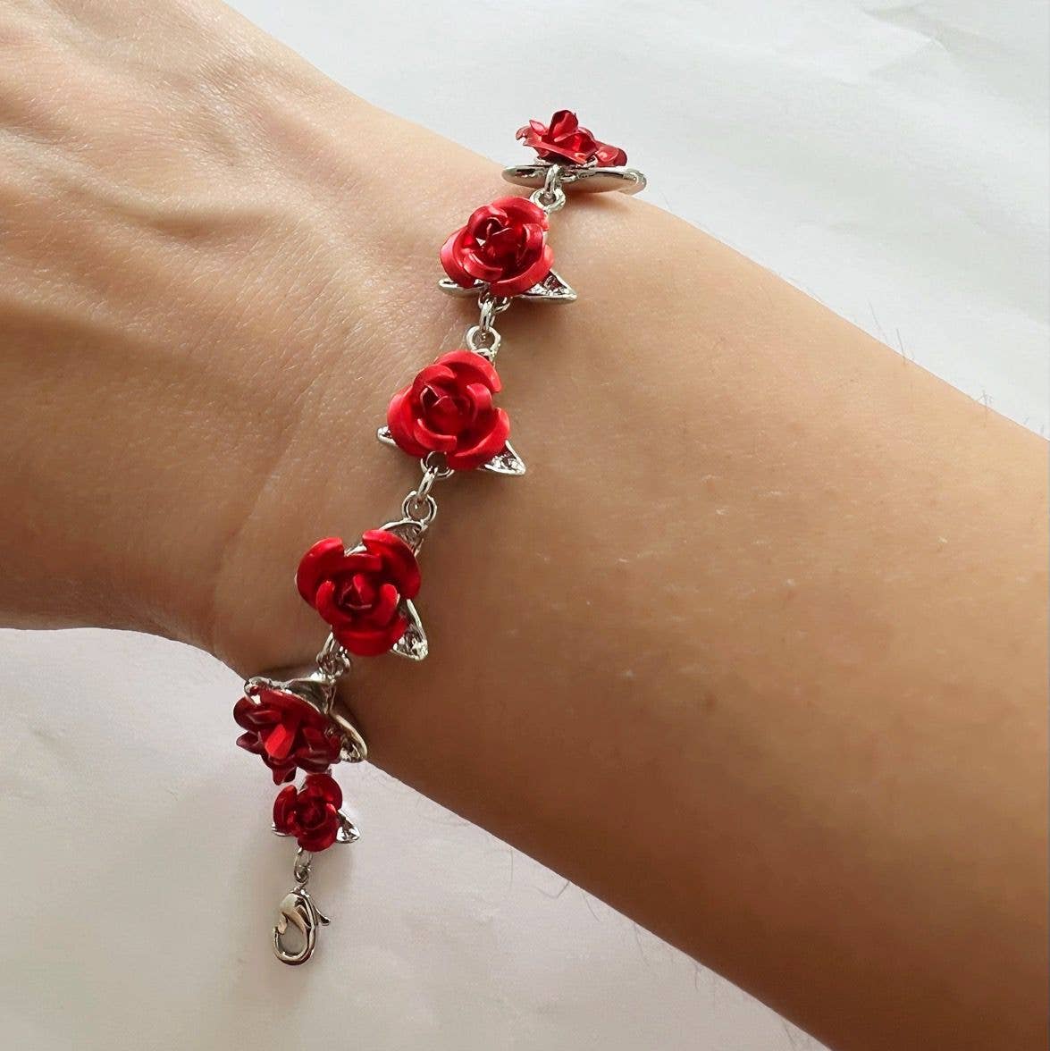 CB P18 Red Rose Steel Chain Bracelet